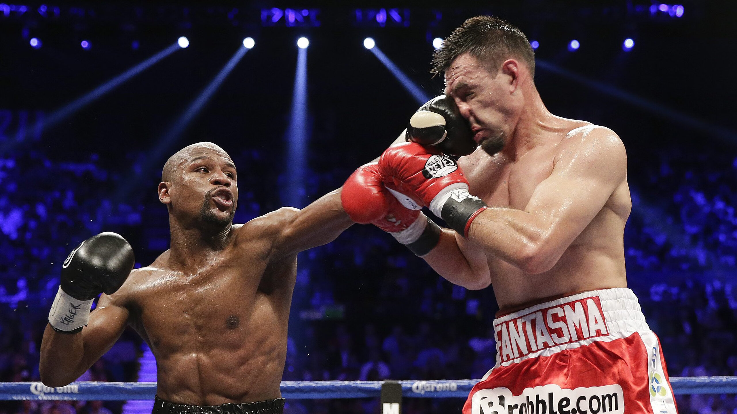 九游娱乐官网入口-中国足球改革仍需平衡商业投入与青训基础建设，中国足球如何改革