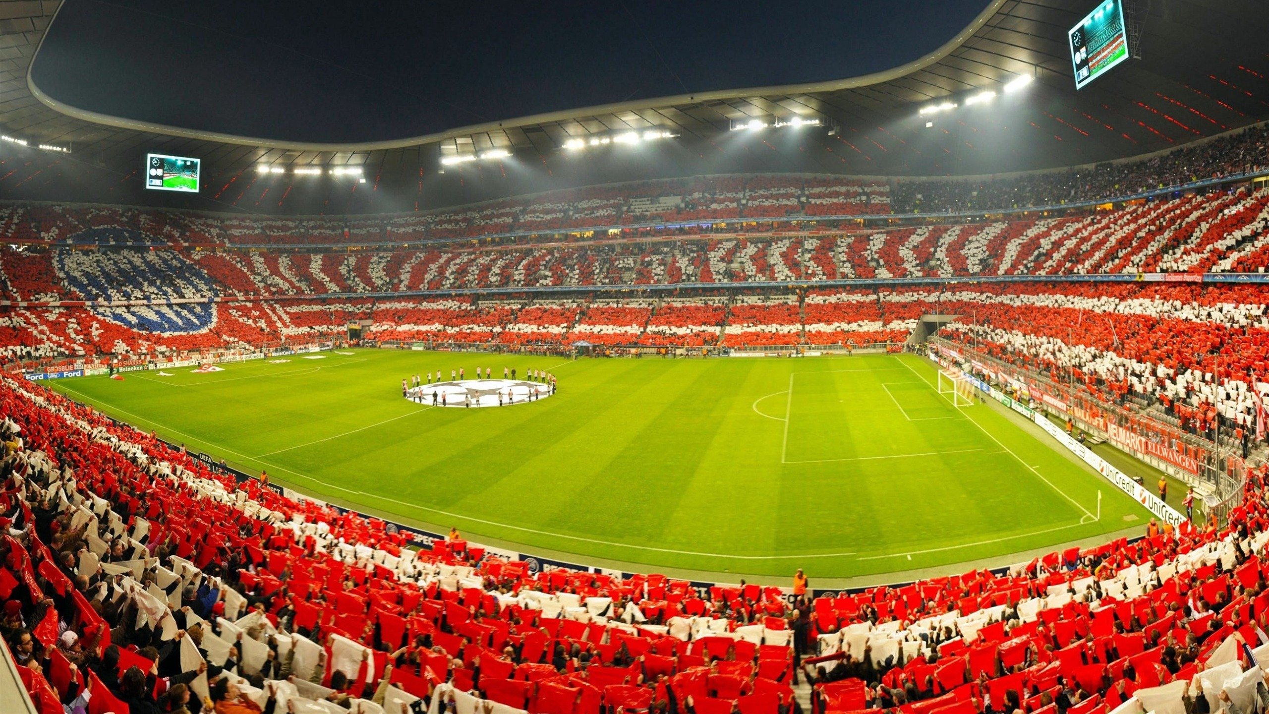 乔治反跑接球空切完成暴扣，乔治扣篮